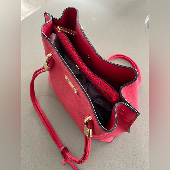 BRAND NEW MERIKAI Red Double Cord Strap Tote Bag - Picture 3 of 4